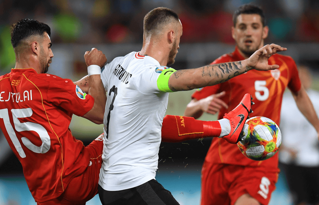 奥格斯堡主场失利,球迷批评球队表现的简单介绍 奥格斯堡主场失利,球迷批评球队表现的简单介绍