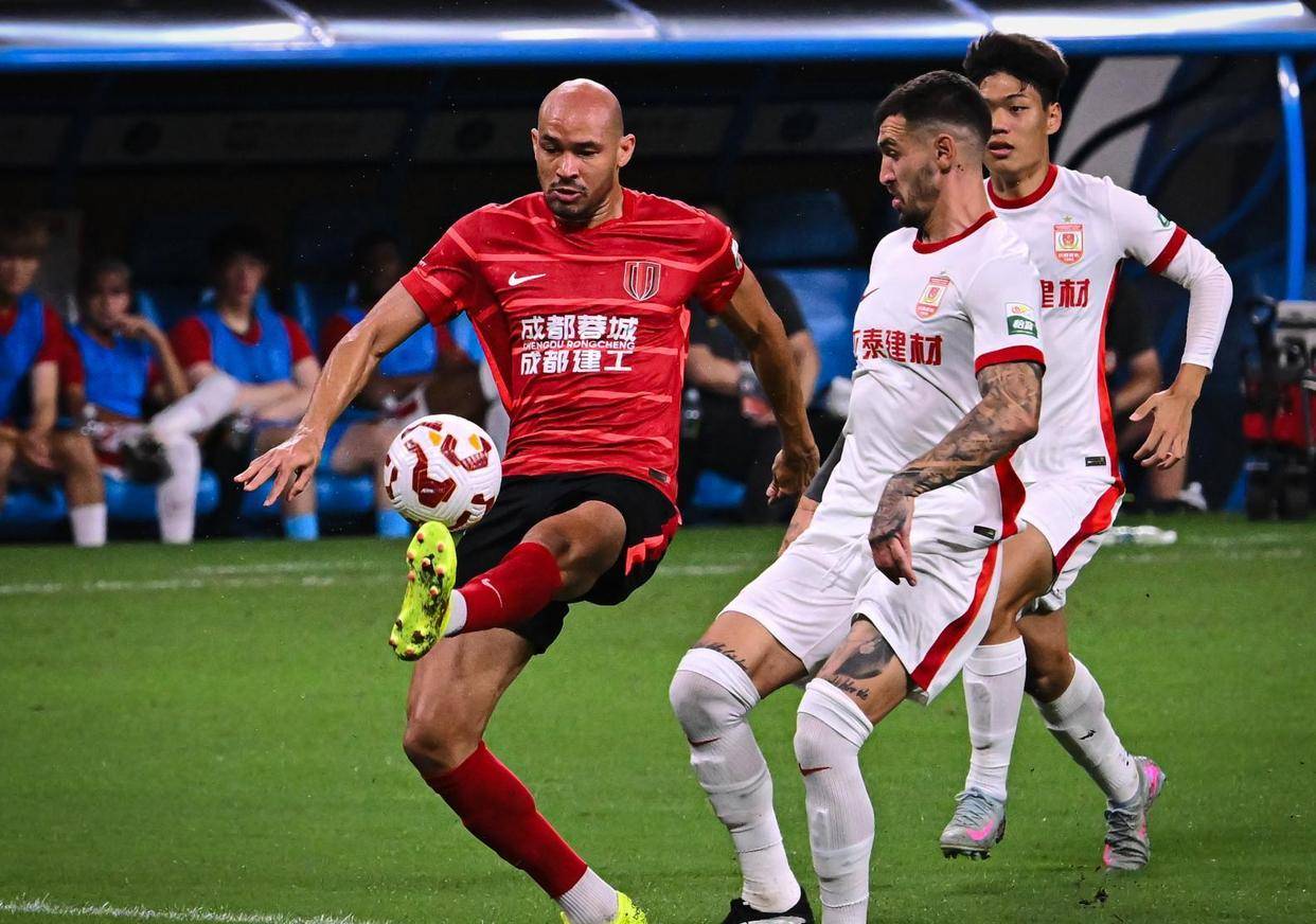 挑战联赛冠军!中超豪强面对海外劲旅的简单介绍 挑战联赛冠军!中超豪强面对海外劲旅的简单介绍