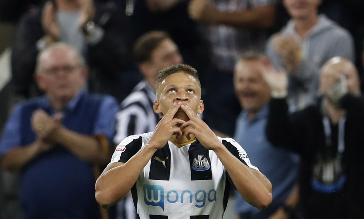 纽卡斯尔联豪取三分，保住保级希望