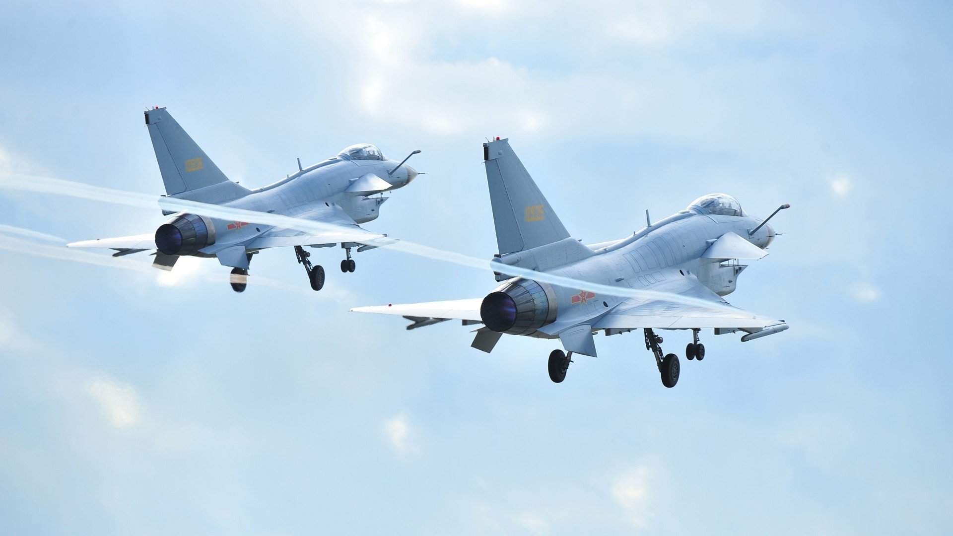 利拉德半场无差别狙击！新疆梦幻联动湖人，悬念第三节前终结