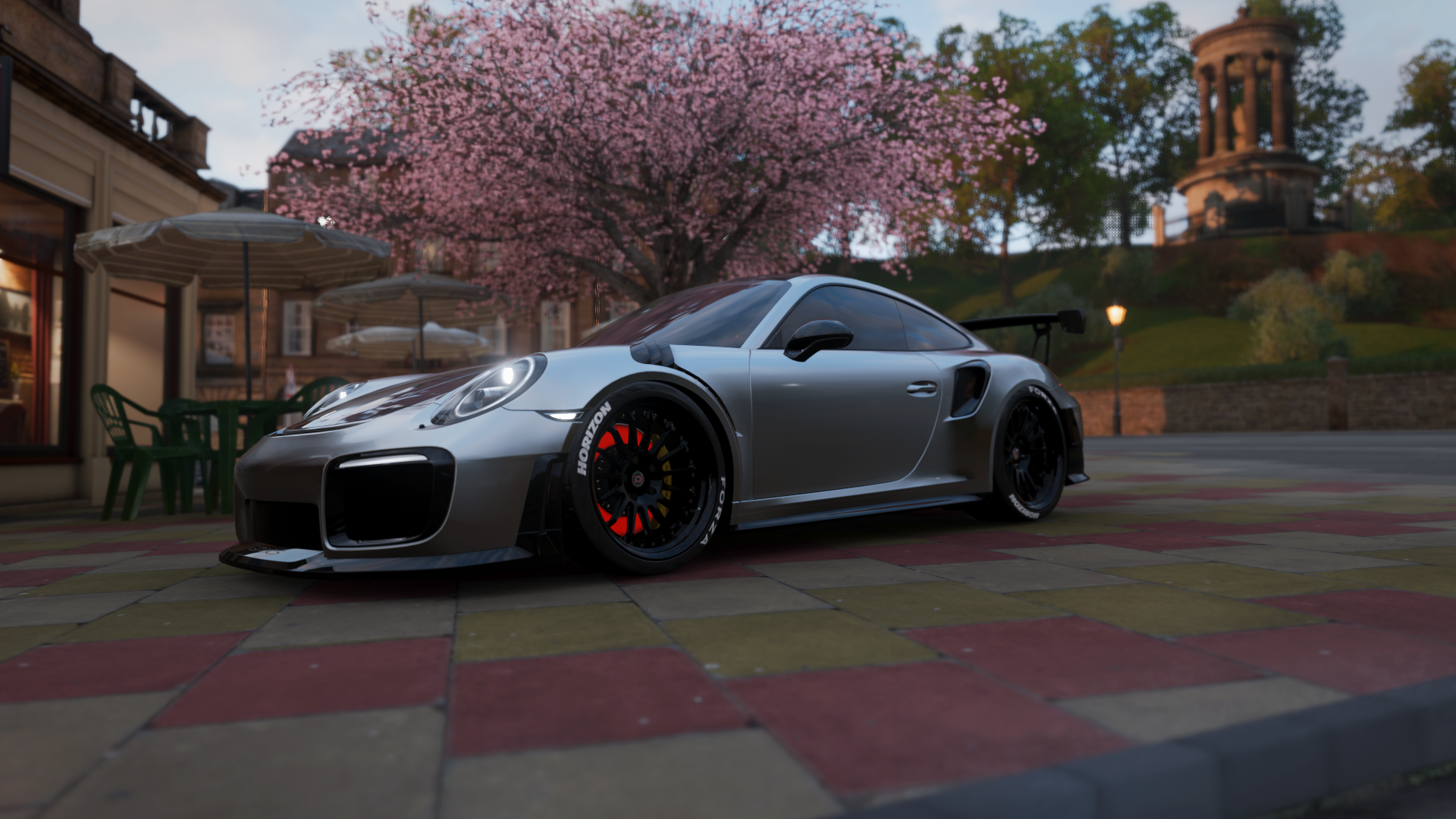 奥古斯都的注视，萨内在永恒之城的加冕礼