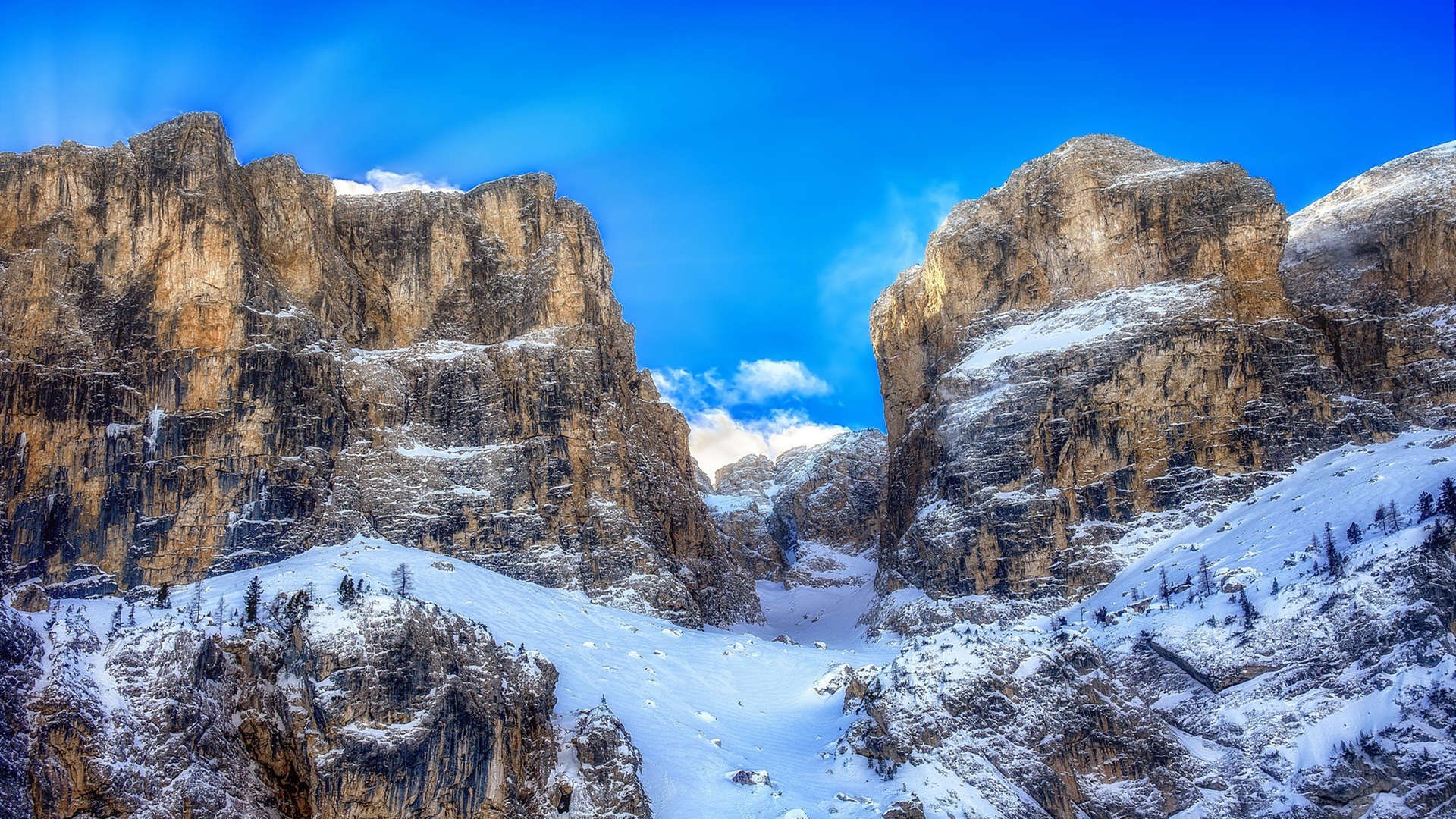 雷火电竞网站-绿茵德比未至，雄鹿先演篮球国家德比—字母哥跨域定义胜利之夜